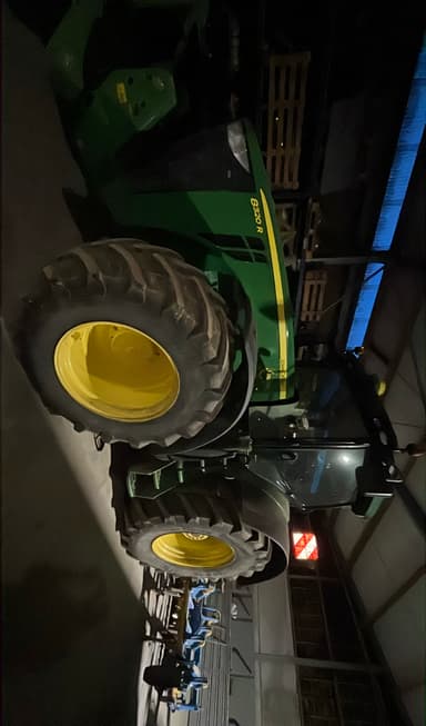 Tracteur JOHN DEERE 8320R - photo 2