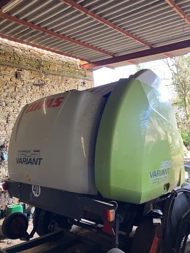 Presse balles rondes CLAAS VARIANT 360 RF - photo 4