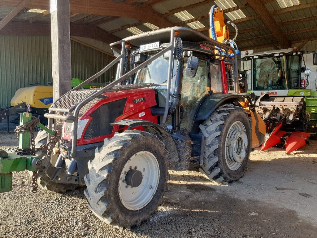 Tracteur VALTRA N123 - photo principale