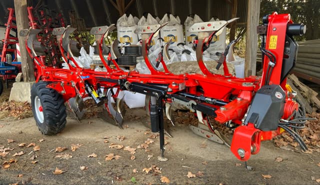 Charrue GREGOIRE BESSON Rover 60 - photo principale