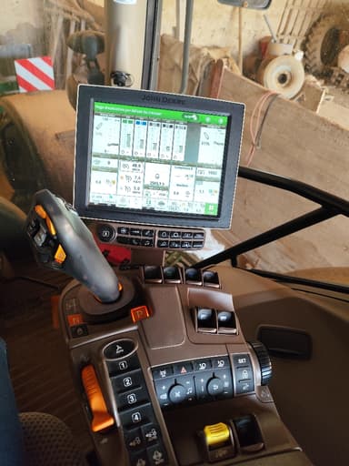 Tracteur JOHN DEERE 6155R - photo 2