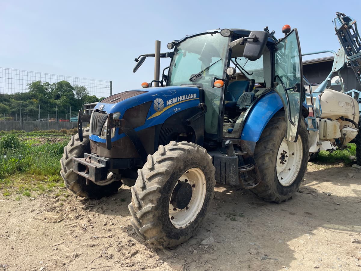 Tracteur NEW HOLLAND T5.105 - photo principale