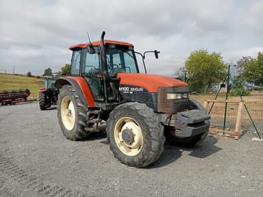 Tracteur NEW HOLLAND M100 - photo 2