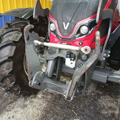 Tracteur VALTRA N135 - photo 5