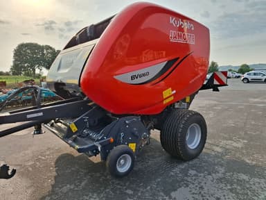 Presse balles rondes KUBOTA BV 6160 démo - photo 2