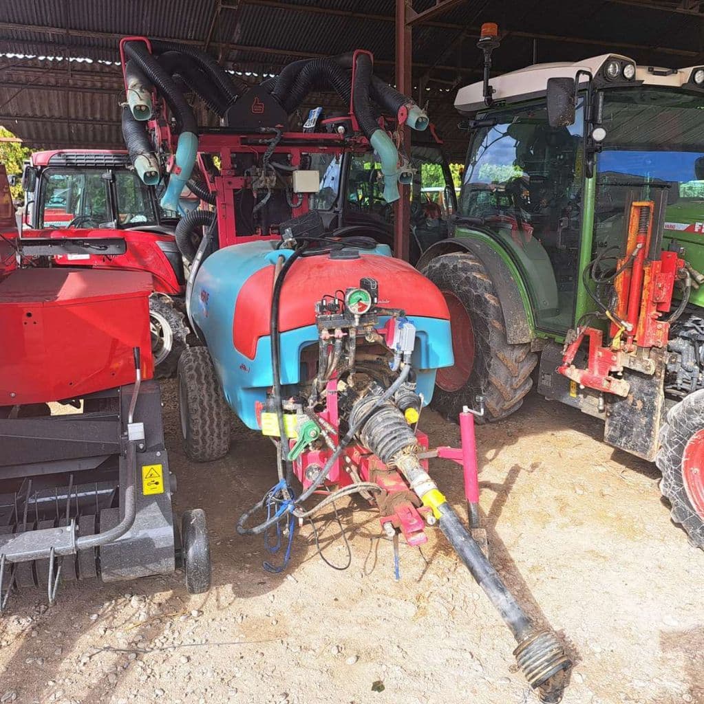 Pulverisateur vigne HERVE & MAURICIO M10 1000L - photo principale