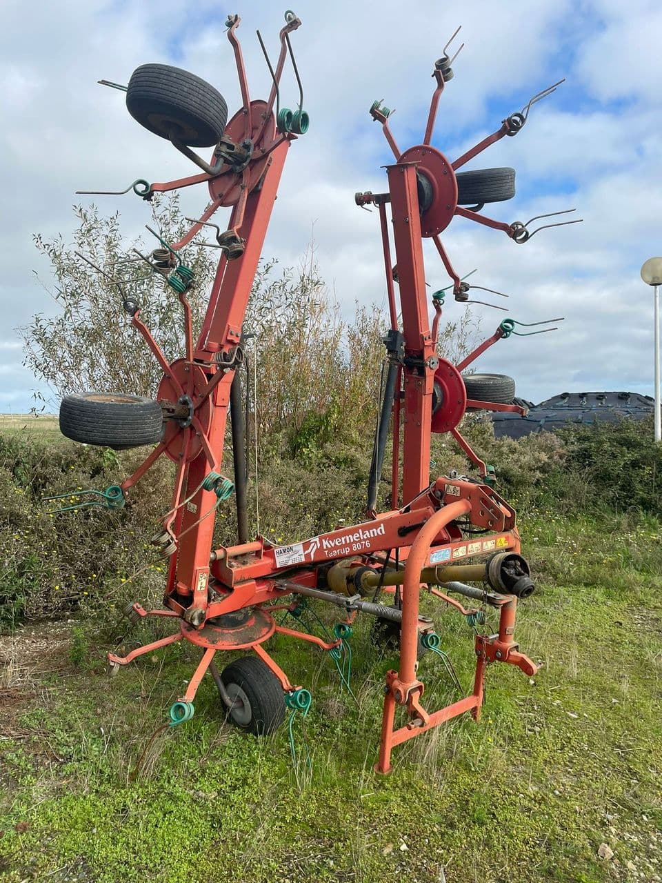 Faneuse KVERNELAND 8076 - photo principale