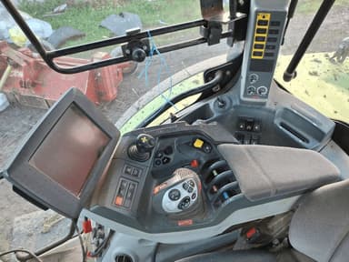 Tracteur CLAAS ARION 620 - photo 5