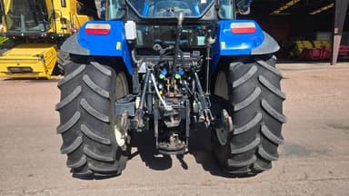 Tracteur chargeur NEW HOLLAND T5.105 DC - photo 4