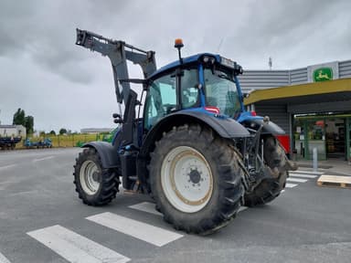 Tracteur chargeur VALTRA N 135 - photo 3