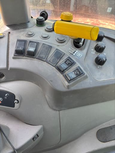 Tracteur chargeur CASE IH FARMALL 100 c - photo 5
