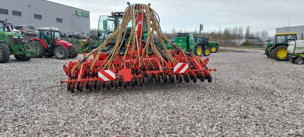 696e5e640df640ace0436045