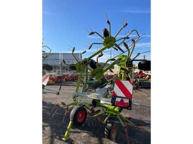 Faneuse CLAAS Volto 800 - photo 3
