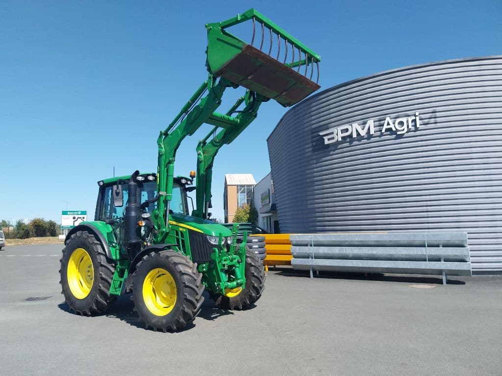 Tracteur JOHN DEERE 6110M - photo principale