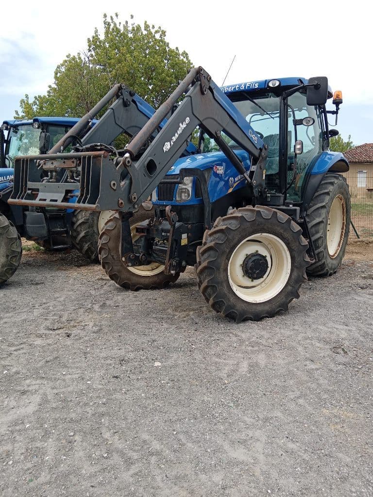 Tracteur chargeur NEW HOLLAND T 6.140 - photo principale