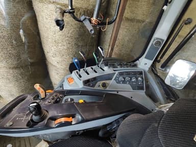 Tracteur VALTRA N134A - photo 2