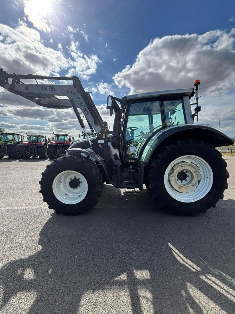 Tracteur chargeur VALTRA N122 DIRECT - photo principale
