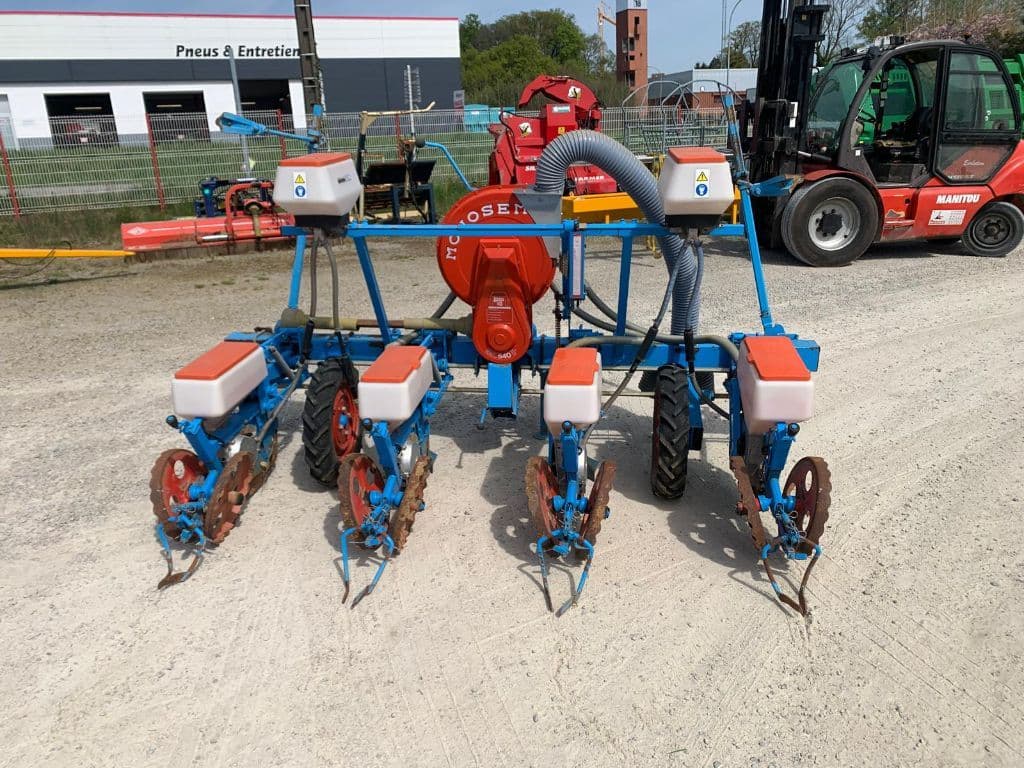 69d910928aed82abb3cd38ee