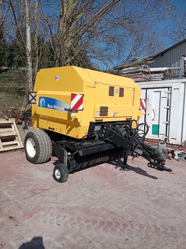 Presse balles rondes NEW HOLLAND BR 6090 - photo 3