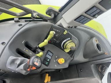 Tracteur CLAAS ARES 557 ATZ - photo 4