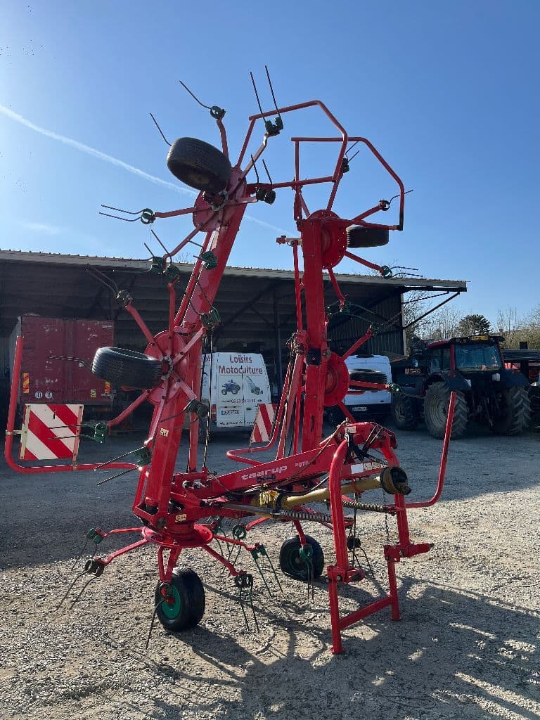 Faneuse KVERNELAND 8076 - photo principale