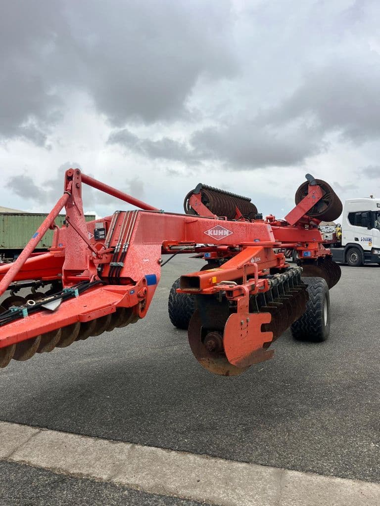 68bfe3b46577e7c18c6d28d5