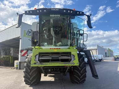 Moissonneuse CLAAS TRION 730 - photo 2