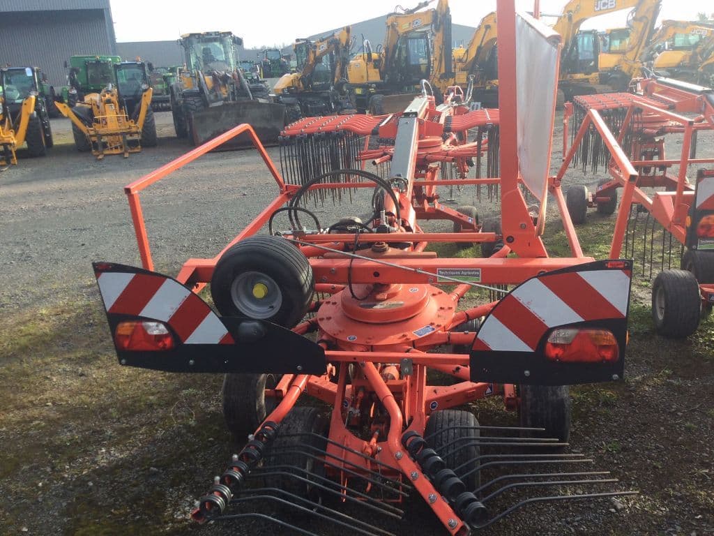 69710ebd0df640ace04360c9