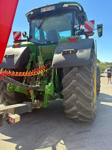 Tracteur JOHN DEERE 8R310 - photo 3