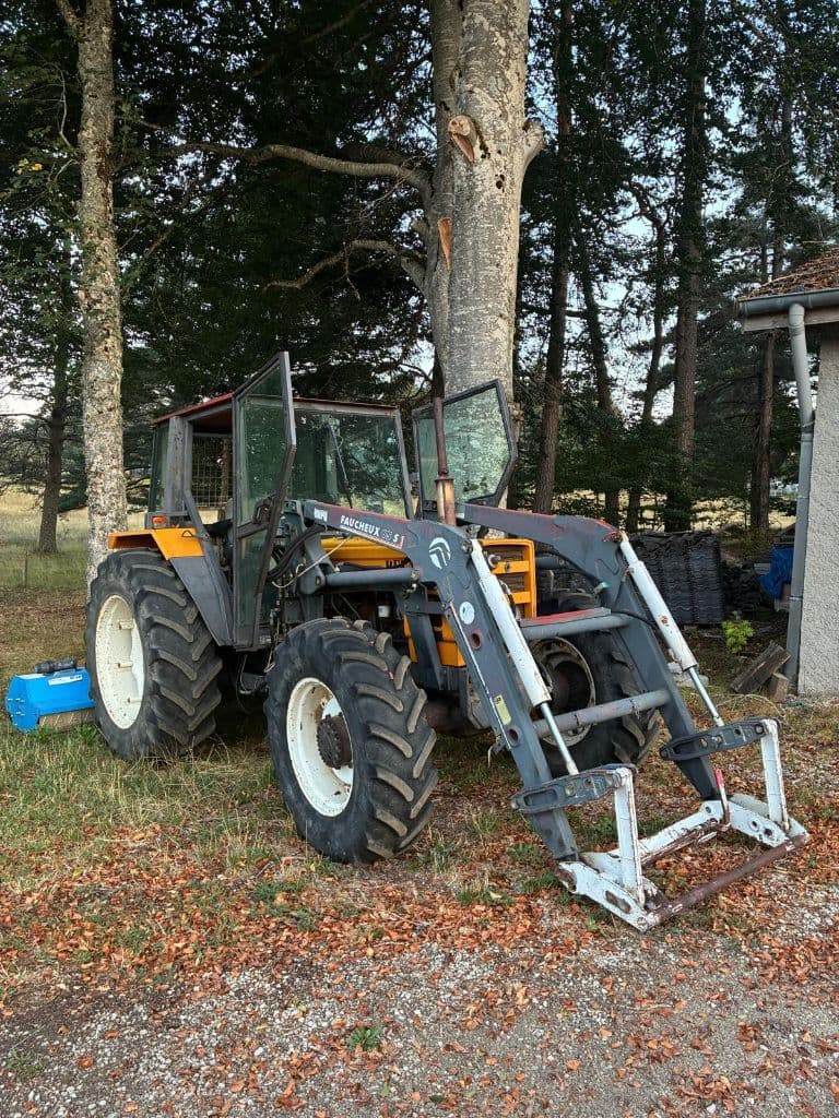 Tracteur RENAULT LS 75-14 - photo principale