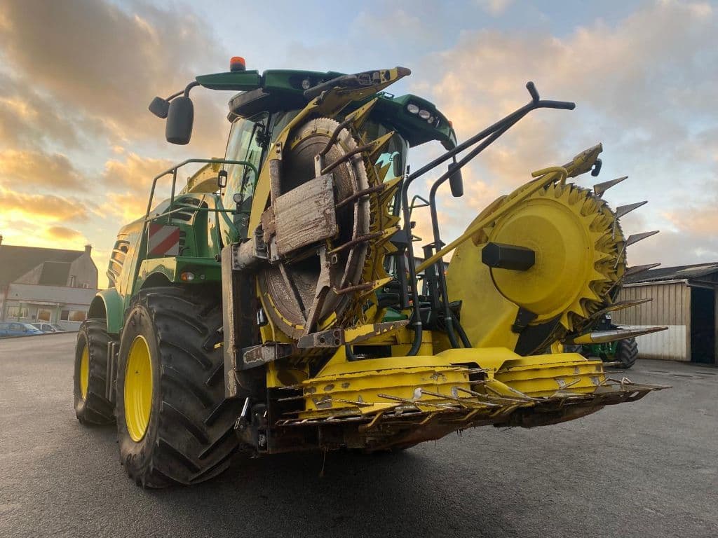 6937e30deec677fb47a9410b