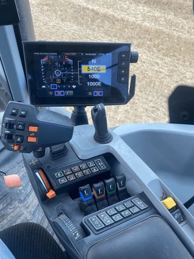 Tracteur VALTRA T255 - photo 3