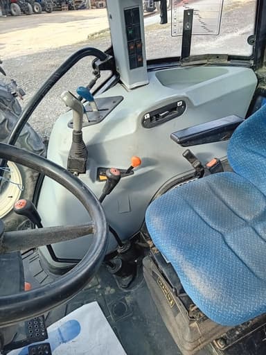 Tracteur NEW HOLLAND TD5.105 - photo 5