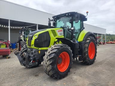 Tracteur CLAAS AXION 800 - photo 2