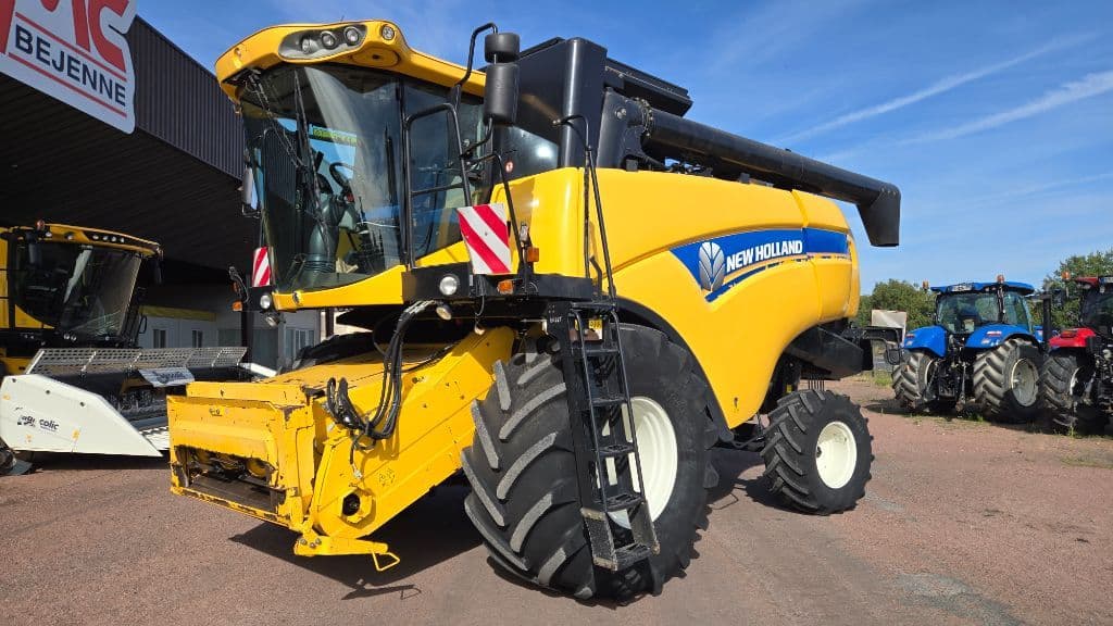 Moissonneuse NEW HOLLAND CX 6080 FS - photo principale