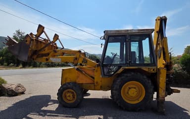Divers JCB 3CX - photo 2
