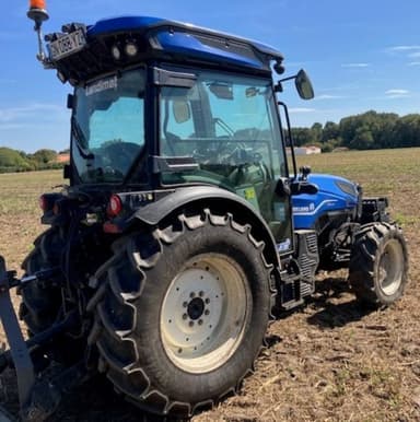Tracteur etroit NEW HOLLAND T4.100 F - photo 3