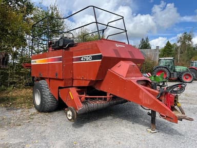 Presse haute densite HESSTON 4790 - photo 2
