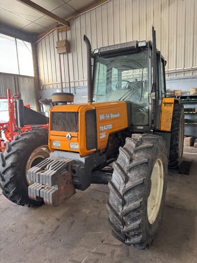 Tracteur RENAULT 106-54 - photo 3