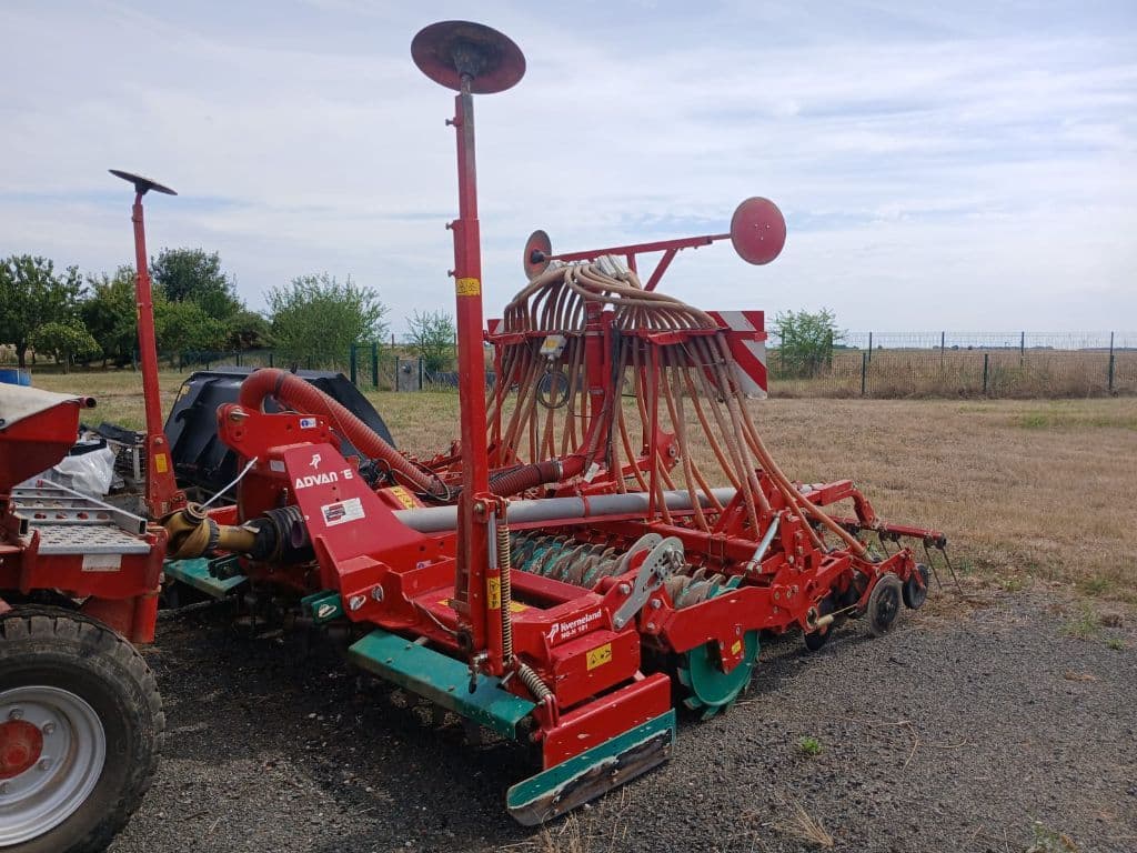 68bfe3e96577e7c18c6d28e2