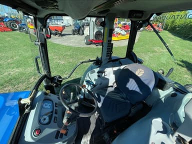 Tracteur NEW HOLLAND T4.90 LP  - photo 3