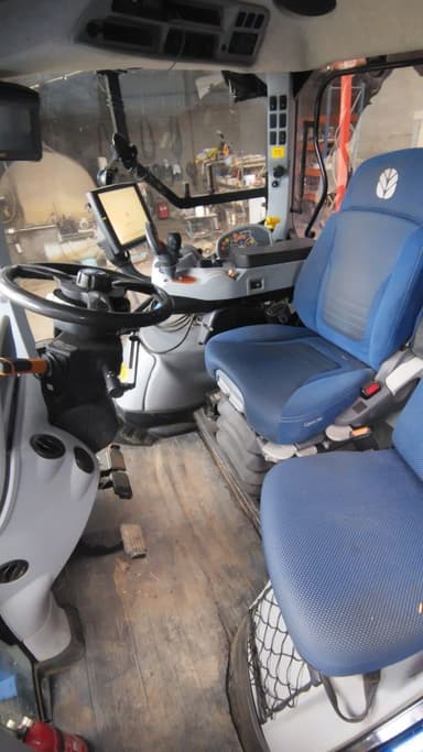 Tracteur NEW HOLLAND T6.145 - photo 5