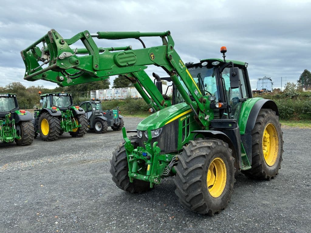 Tracteur chargeur JOHN DEERE 6120 M COMMAN QUAD - photo principale