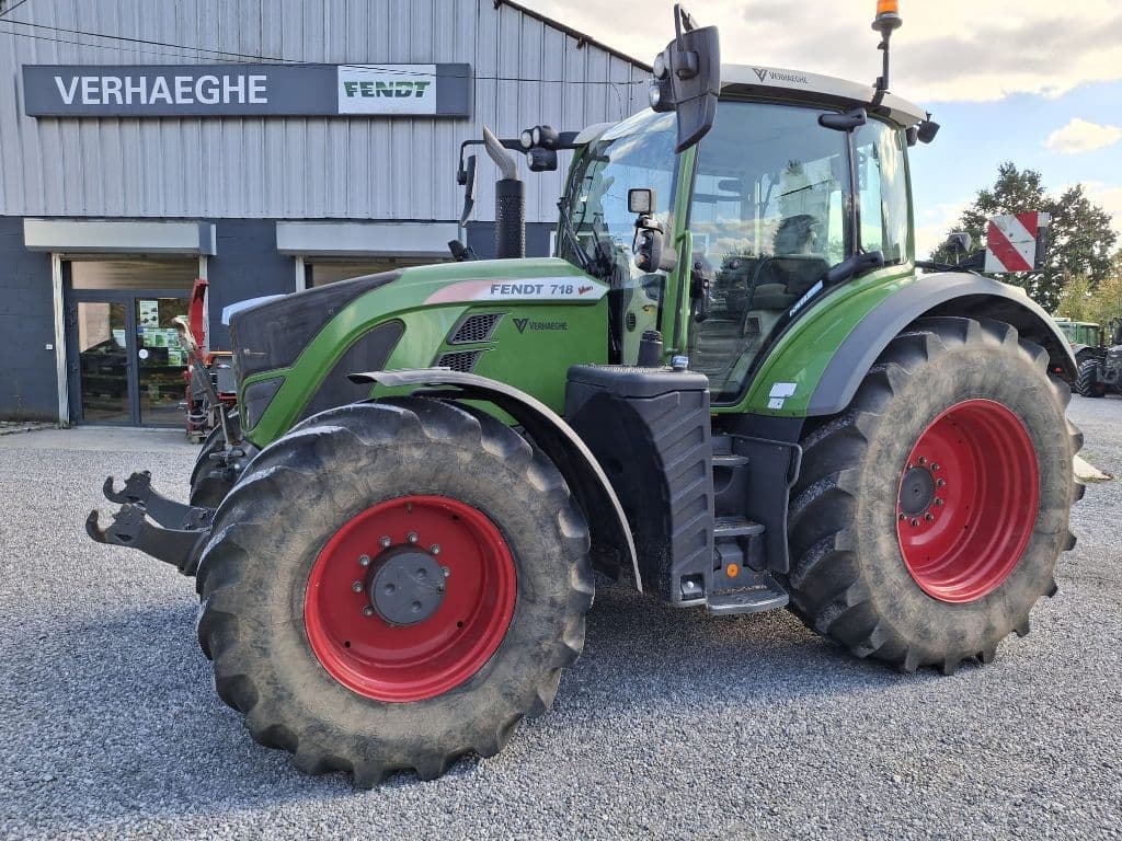 Tracteur FENDT 718 VARIO POWER + - photo principale