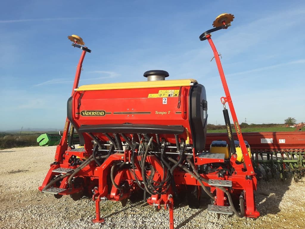 69df4cbb8aed82abb3cd3a33