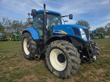 Tracteur NEW HOLLAND T7040 6.7L - photo 2