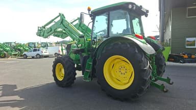 Tracteur chargeur JOHN DEERE 6090RC - photo 3