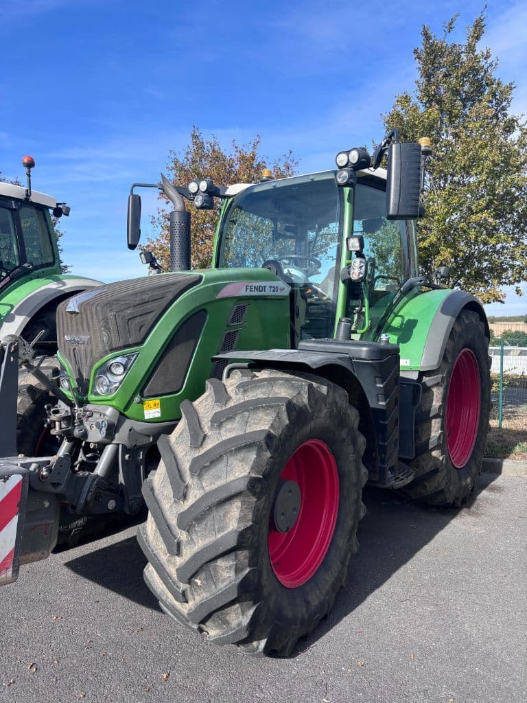 Tracteur FENDT 720 - photo principale