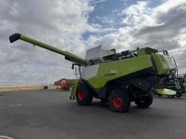 Moissonneuse CLAAS LEXION 740 - photo 3