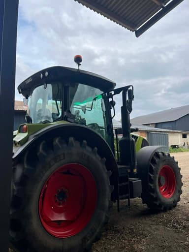 Tracteur CLAAS ARION 610 - photo 3